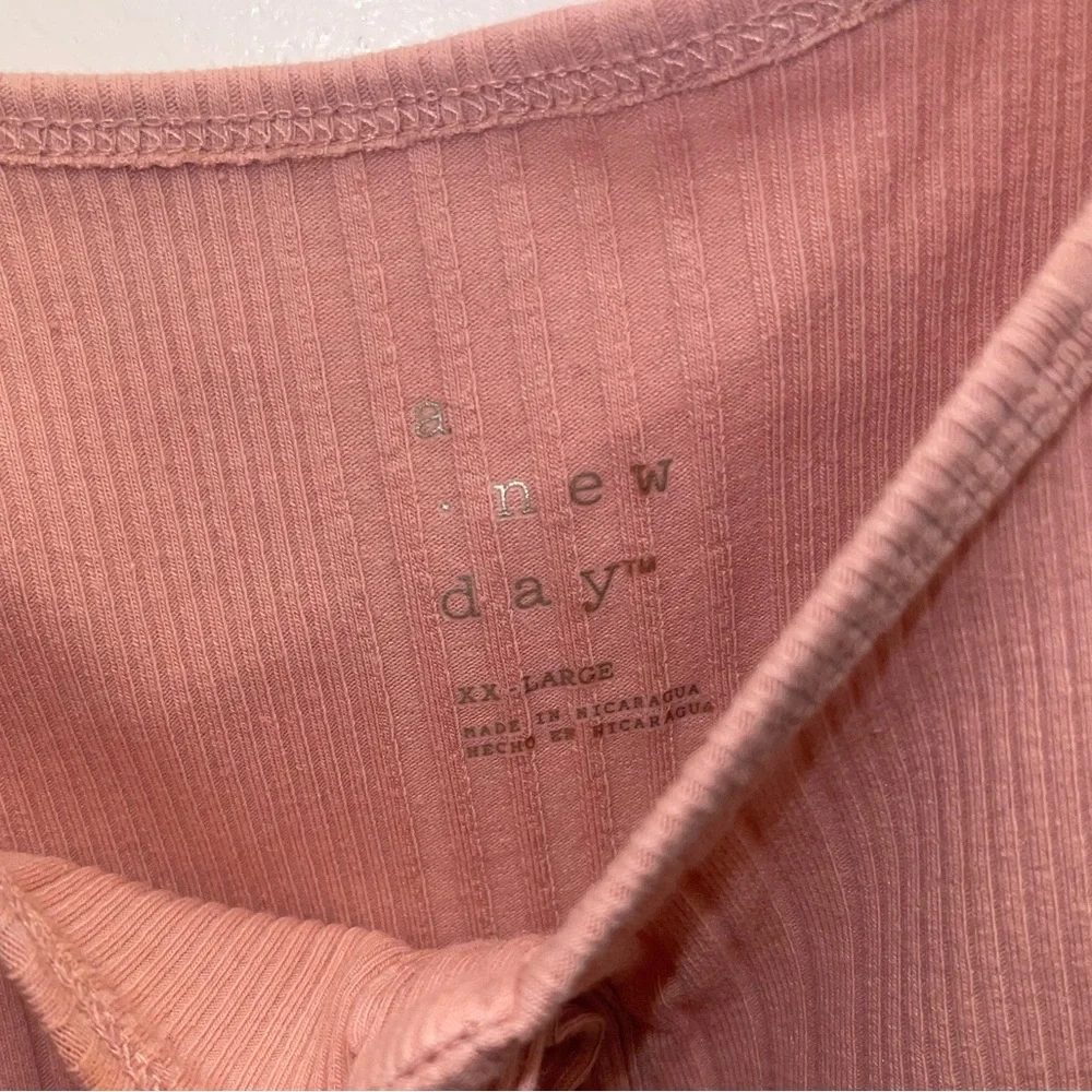 Tank - Picture 2 of 2